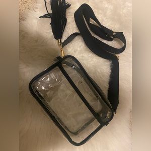 CLEAR crossbody purse for concerts!!